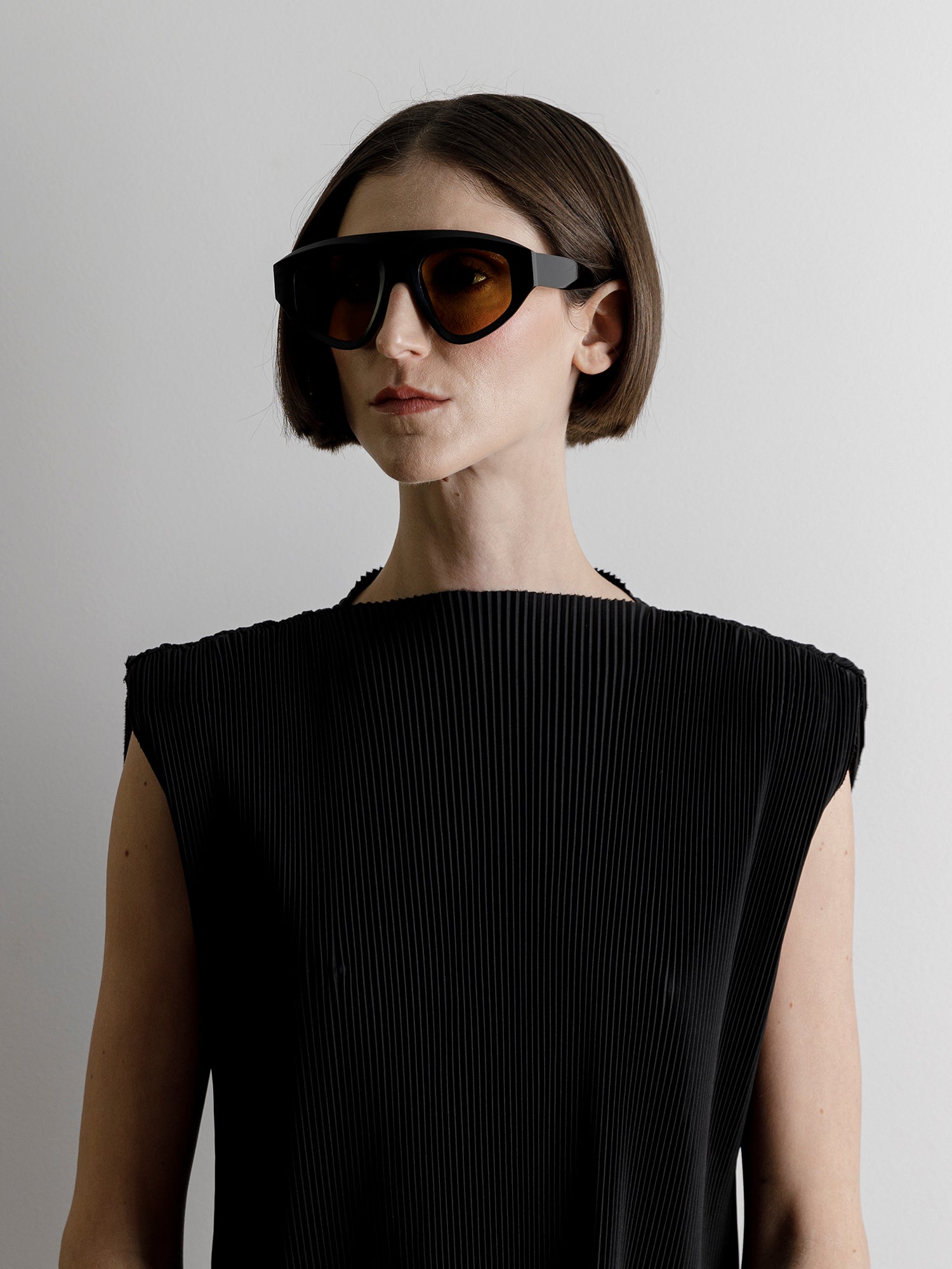 Omar Natural Black Vintage