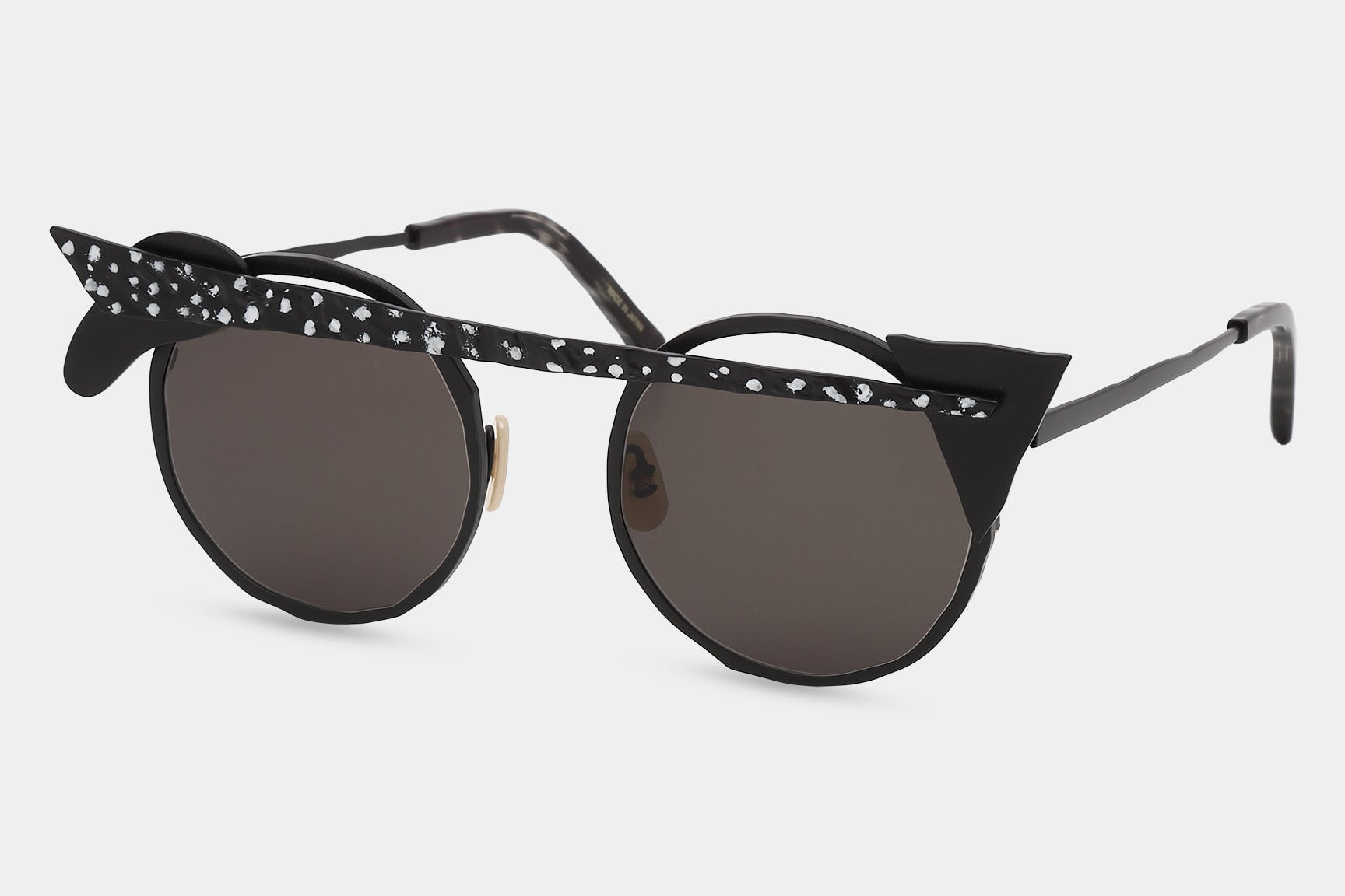 MM-0094 No.sp - Black/hand Painted Dots