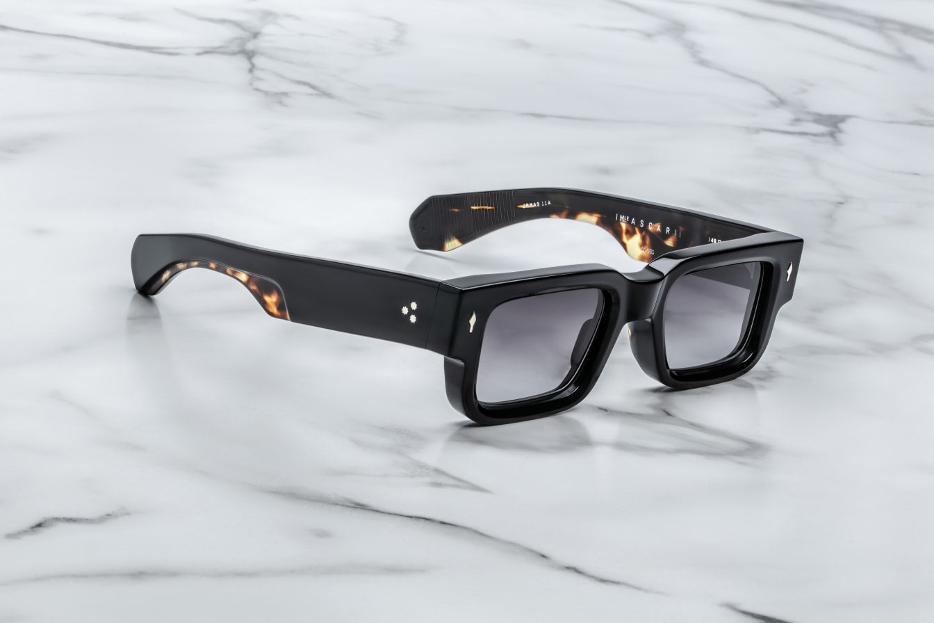 Jacques Marie Mage Ascari - Noir 11 – EYEBRANDS
