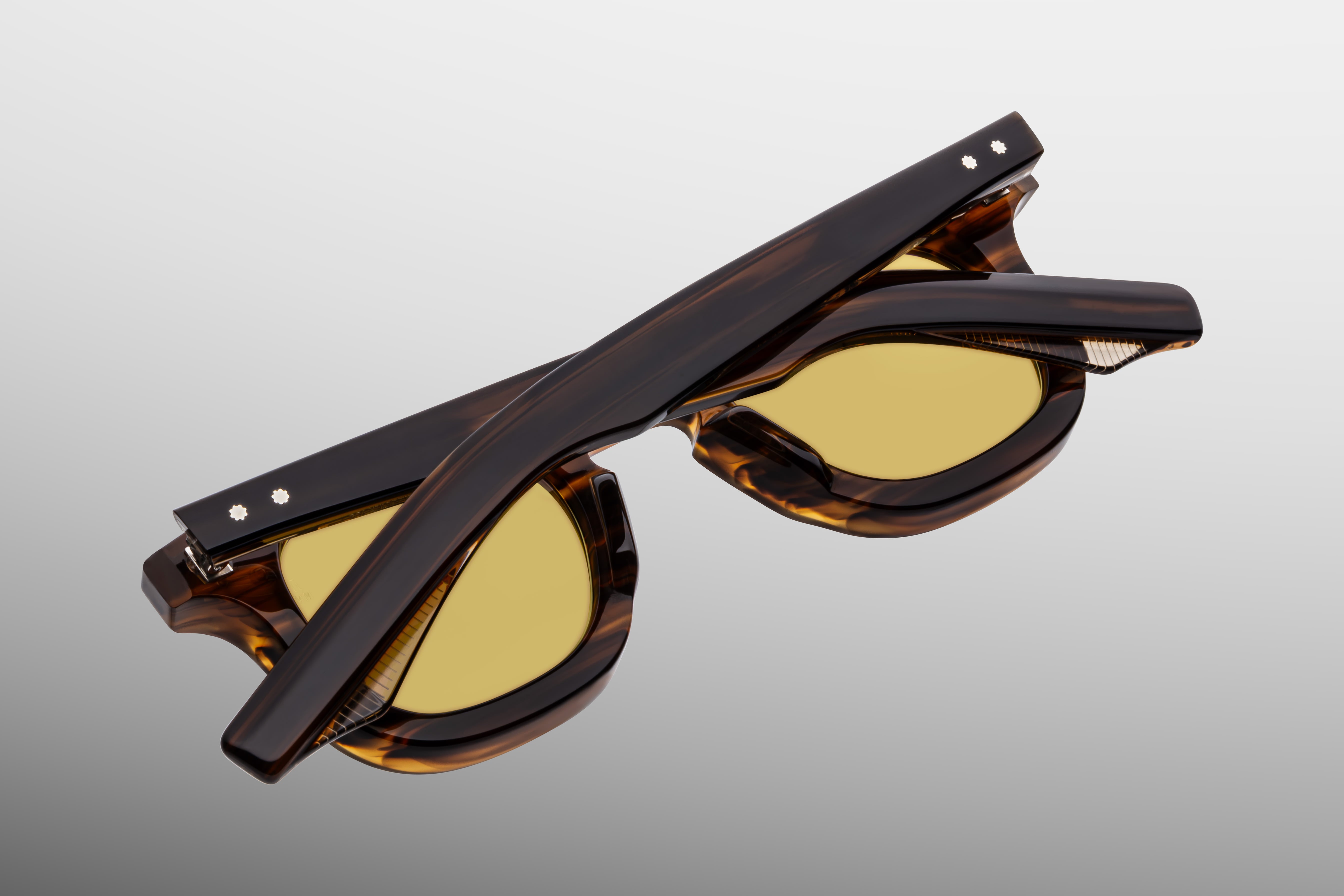 Jacques Marie Mage Devaux Hazel – EYEBRANDS