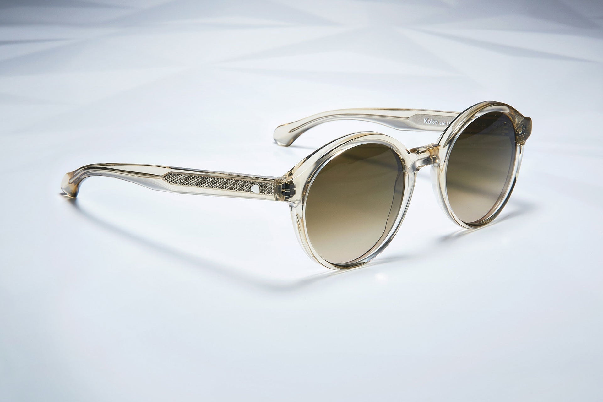 HUG Hug - Glasses Zurich – EYEBRANDS