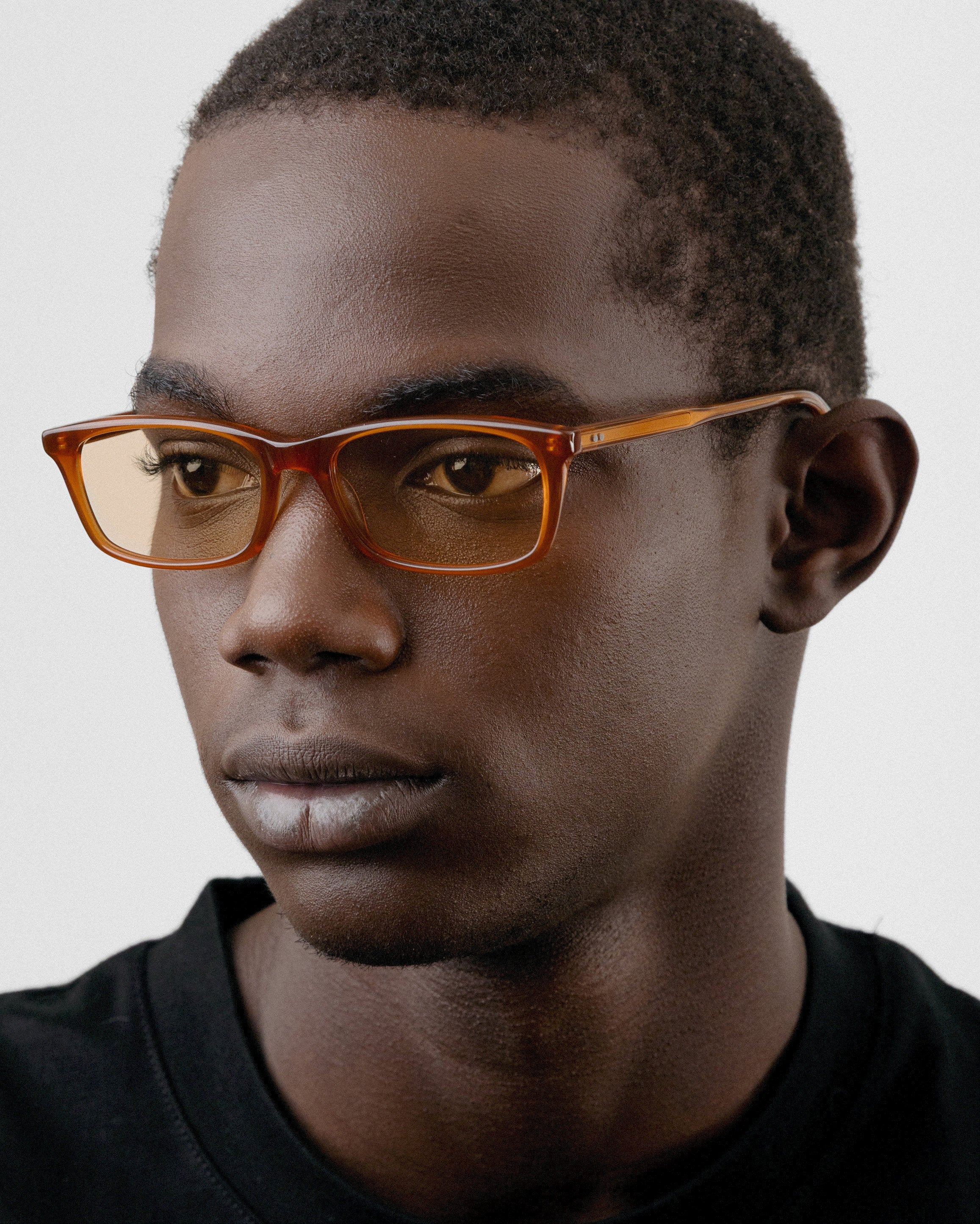 Emilia Milky Brown Clow