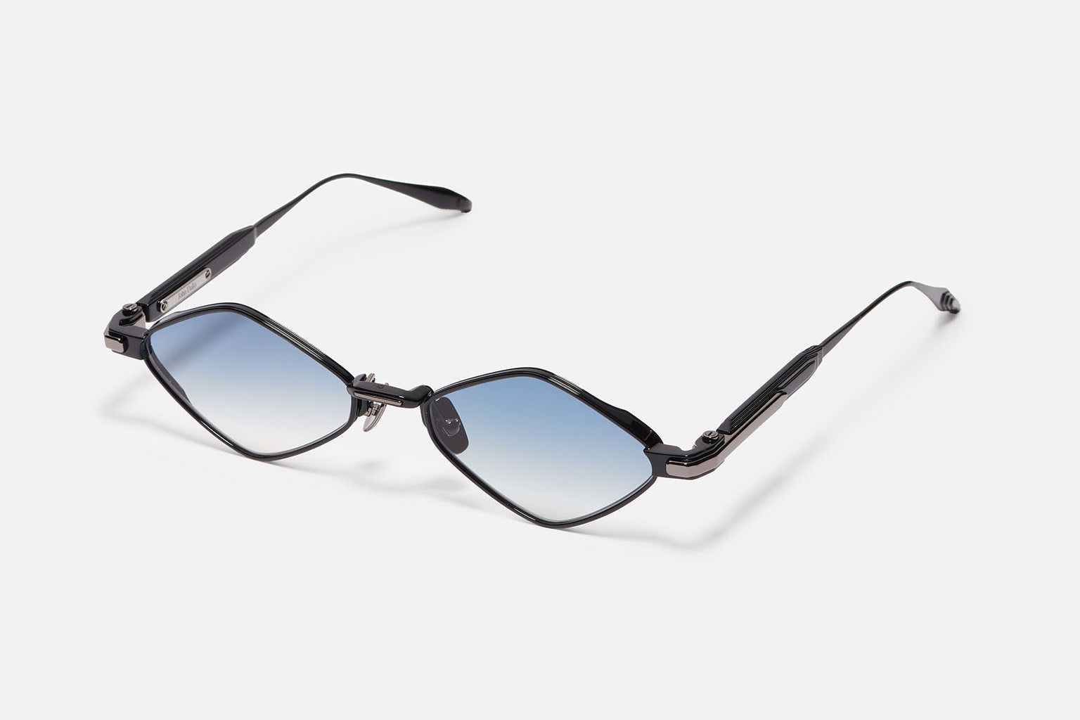 Lana C321 Carbon Effect/ruthenium Plated