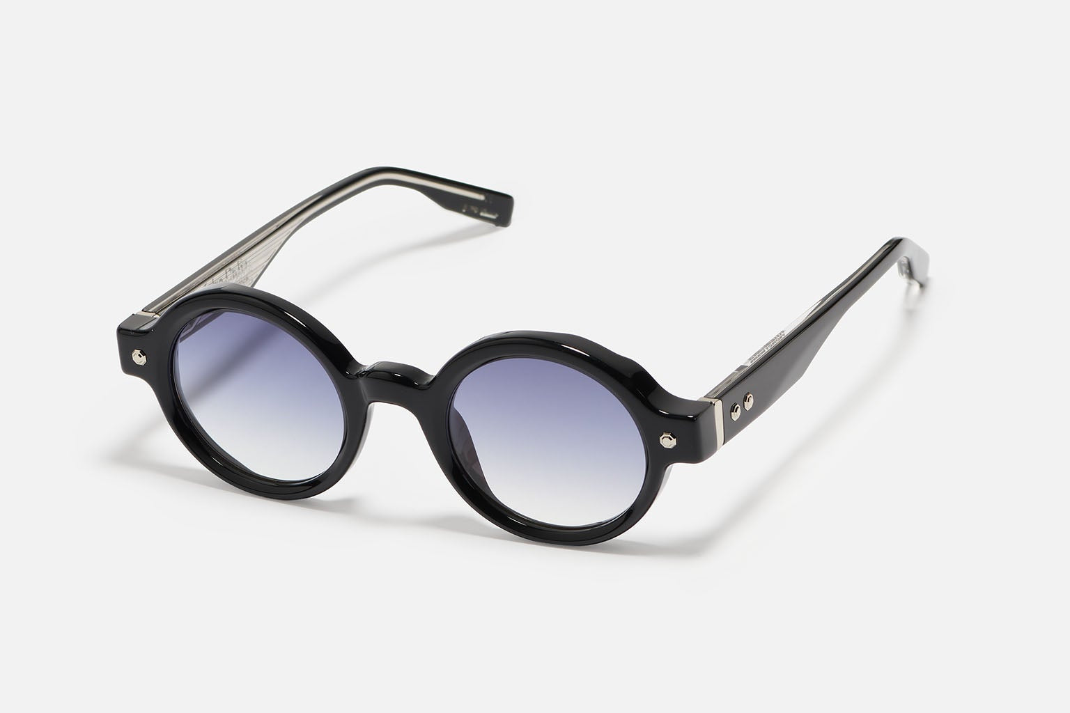 P13 C109 Shiny Black/silver Plated