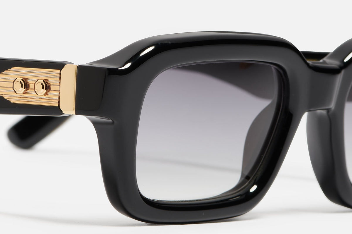 P15 C600 Shiny Black/yellow Gold