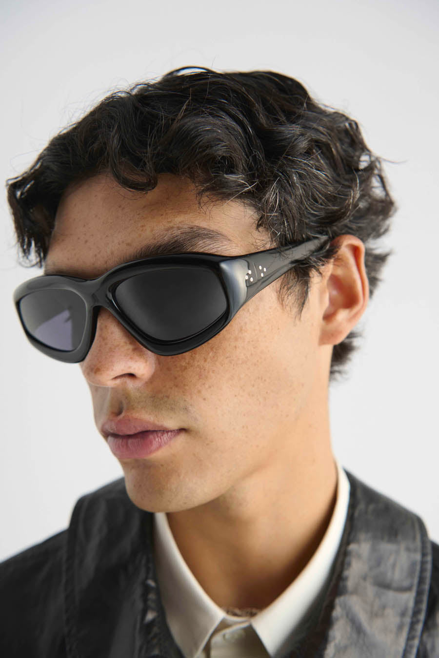 Irfan Black-black Lens