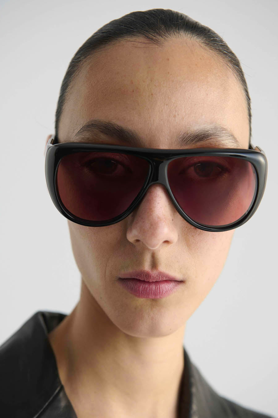 Gambia Black-tobacco Lens