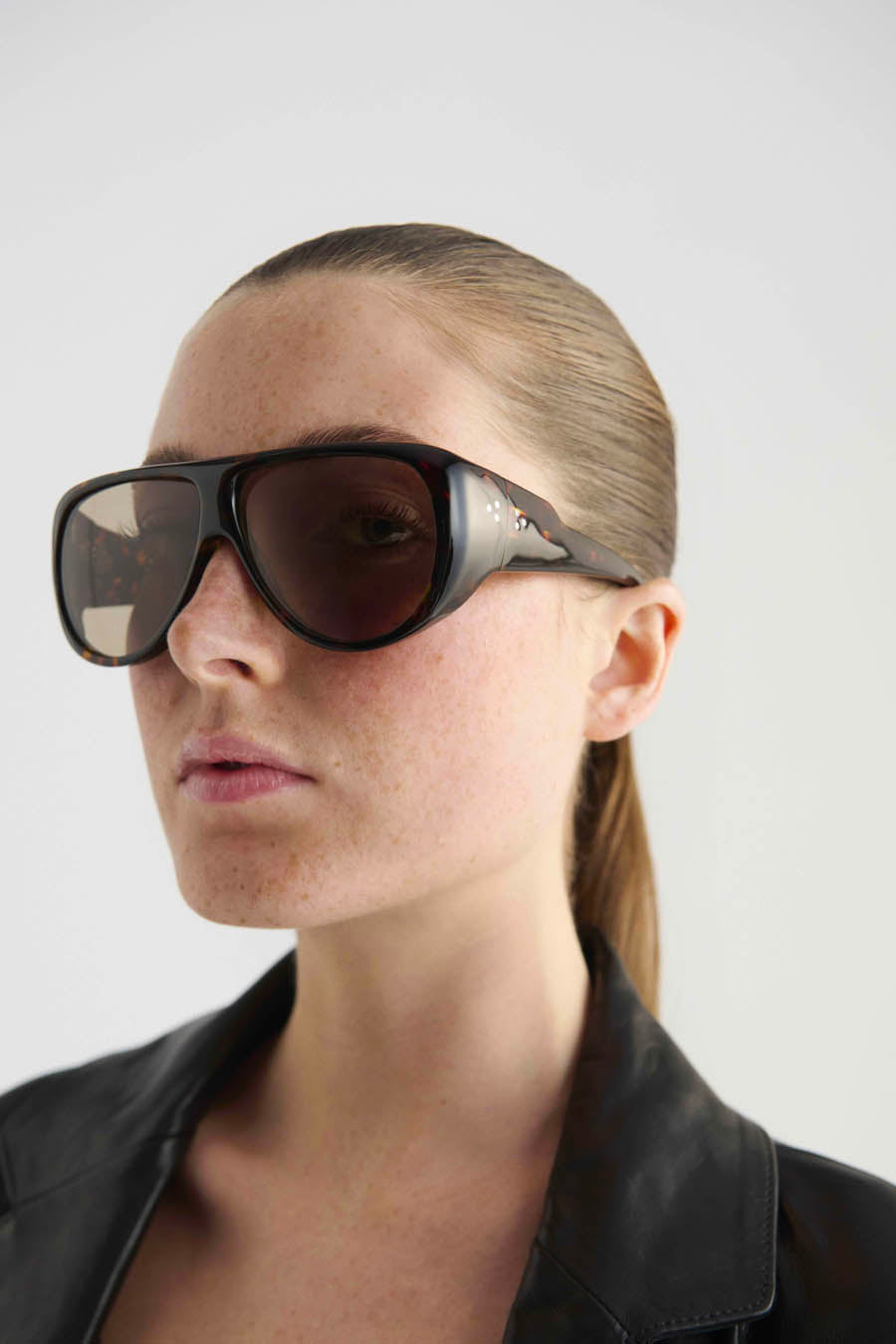 Gambia Myrrh-olive Lens