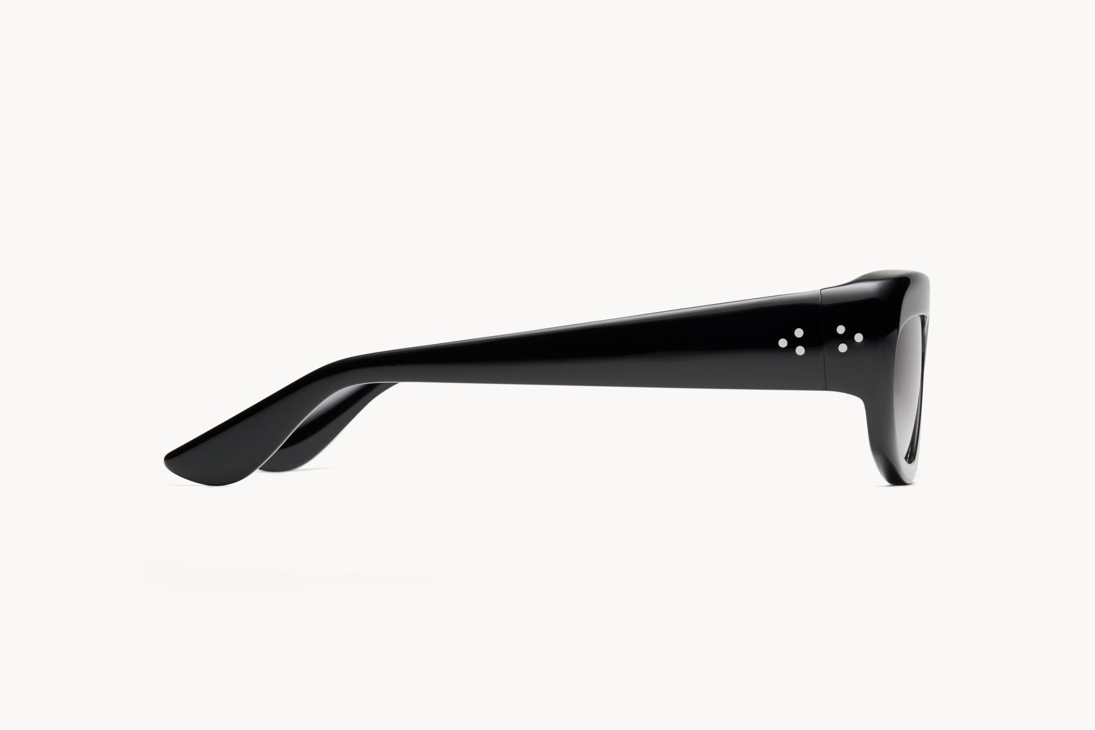 Junayd Black-black Lens