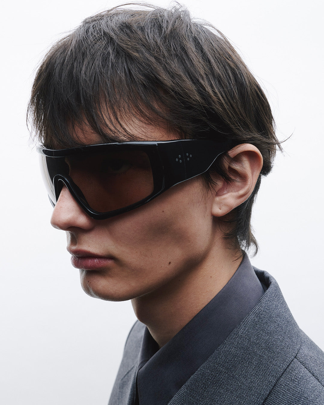 Noor Black-olive Lens