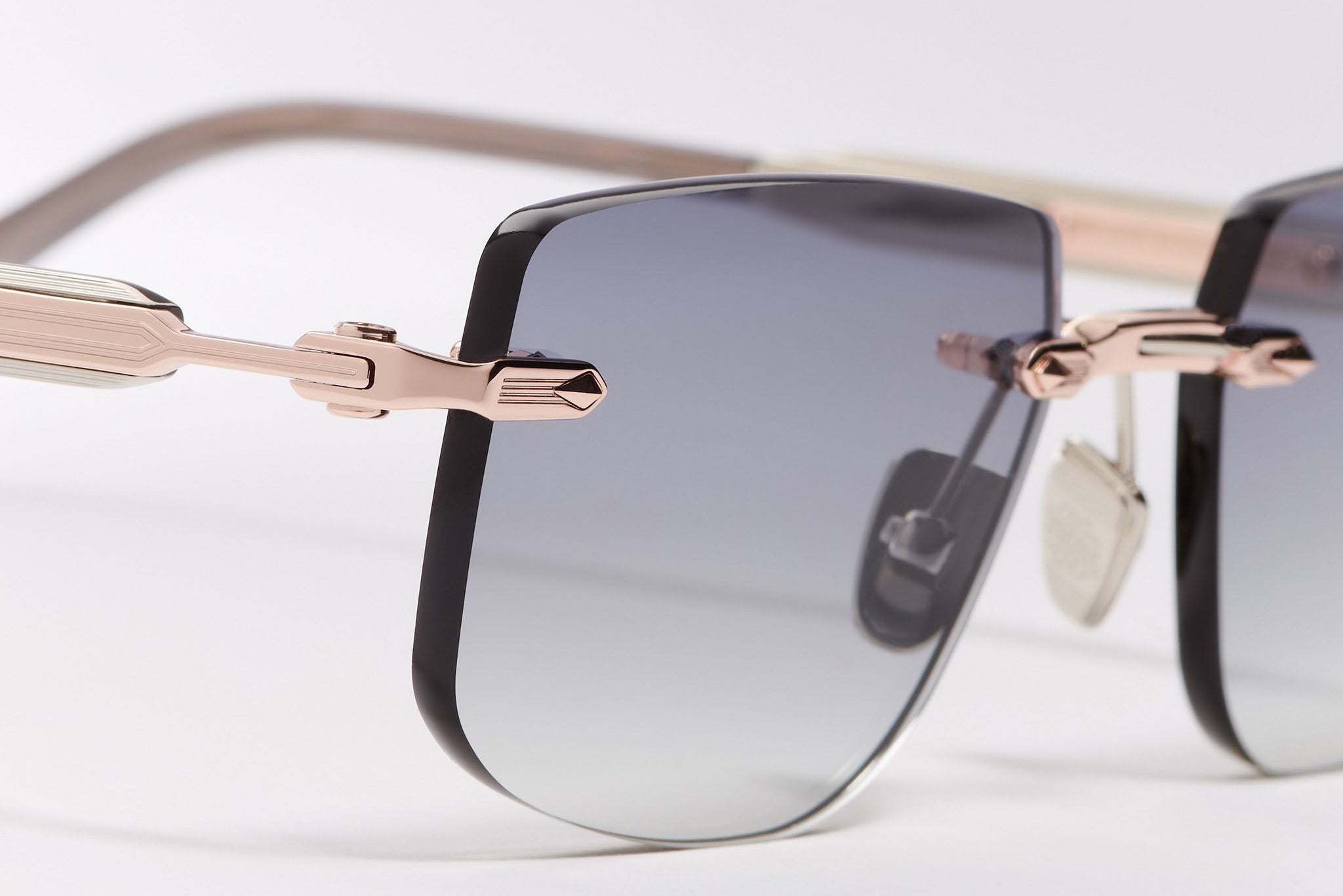 R04 C476 Rose Gold/platine Plated