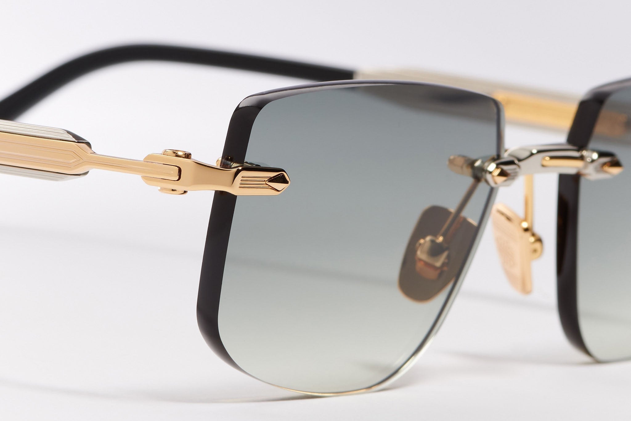 R04 C477 Yellow Gold/platine Plated