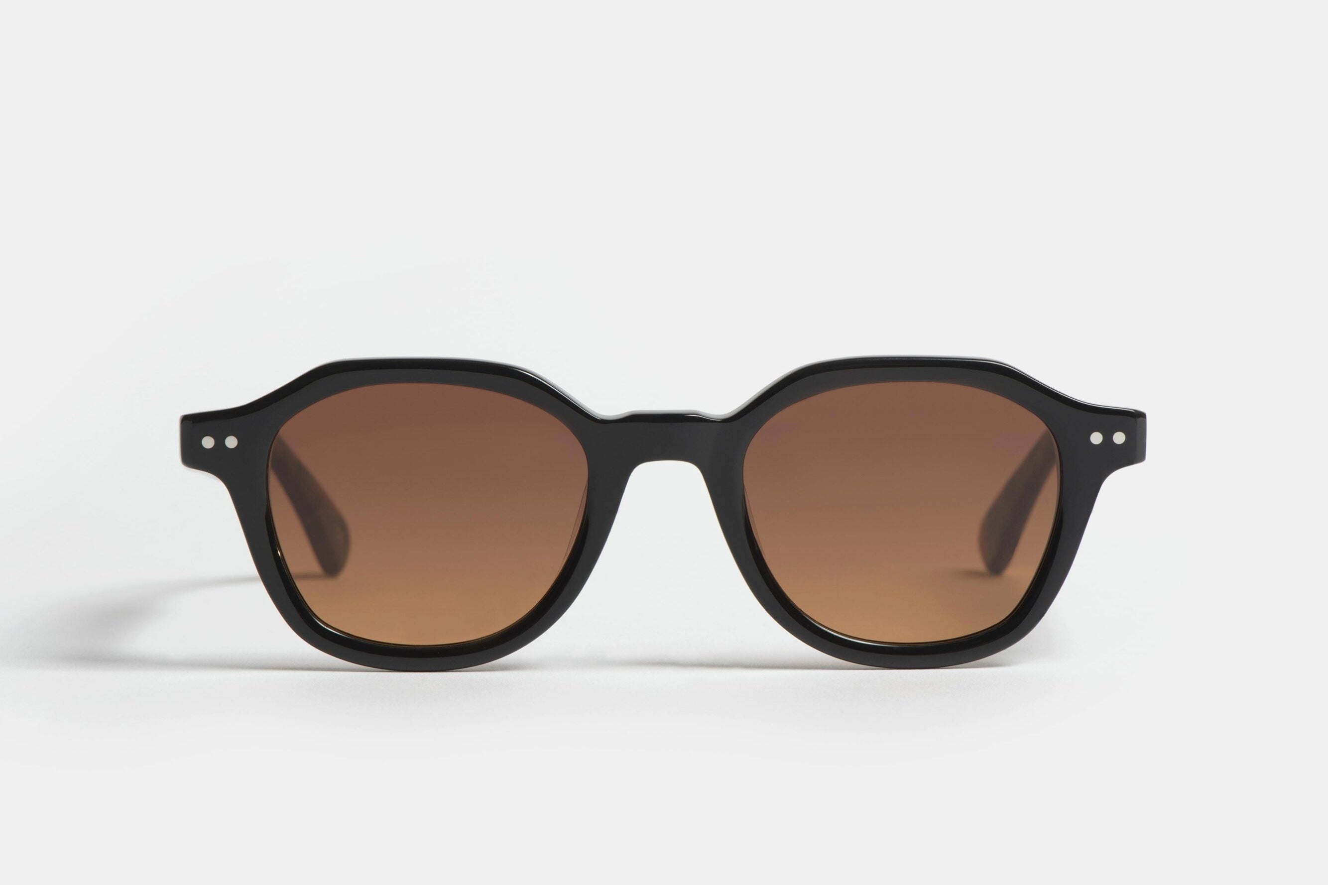 Sky Blk Black Storm
